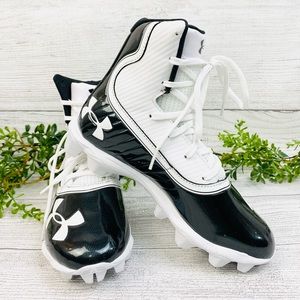 NEW Under Armour Youth Highlight Rm Football Shoe 5.5